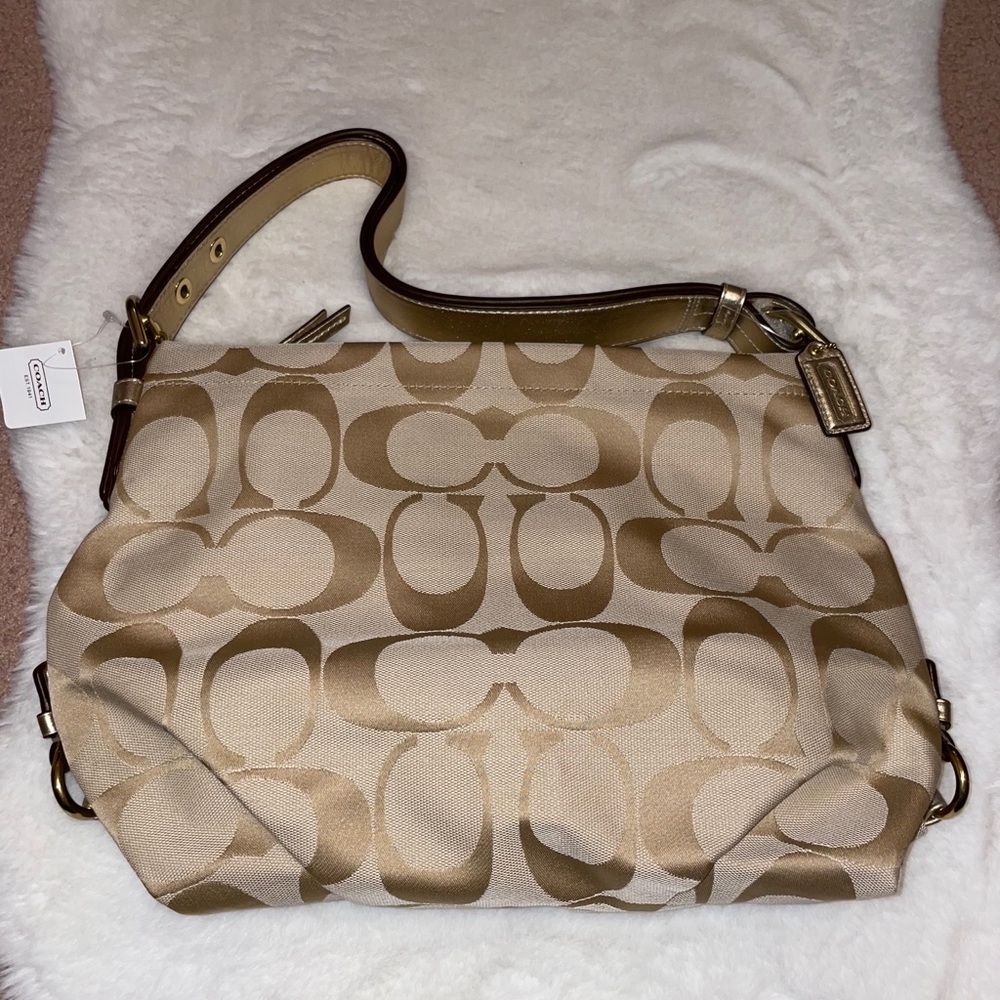 NWT Signature Cream Tan Coach Duffle Bag - Picture 2 of 5